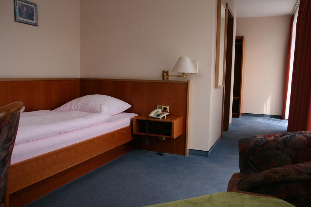 Atrium Hotel Crimmitschau Quarto foto